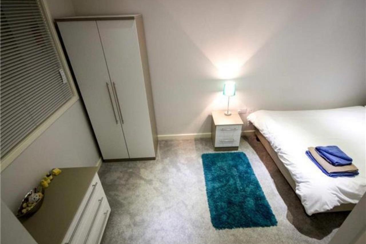 Stayzo Modern 1 In Bradford