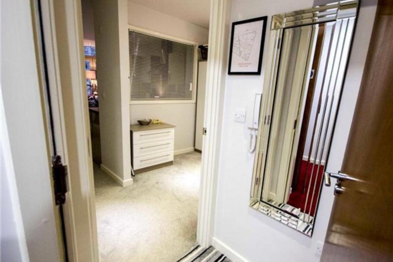 Stayzo Modern 1 In Bradford